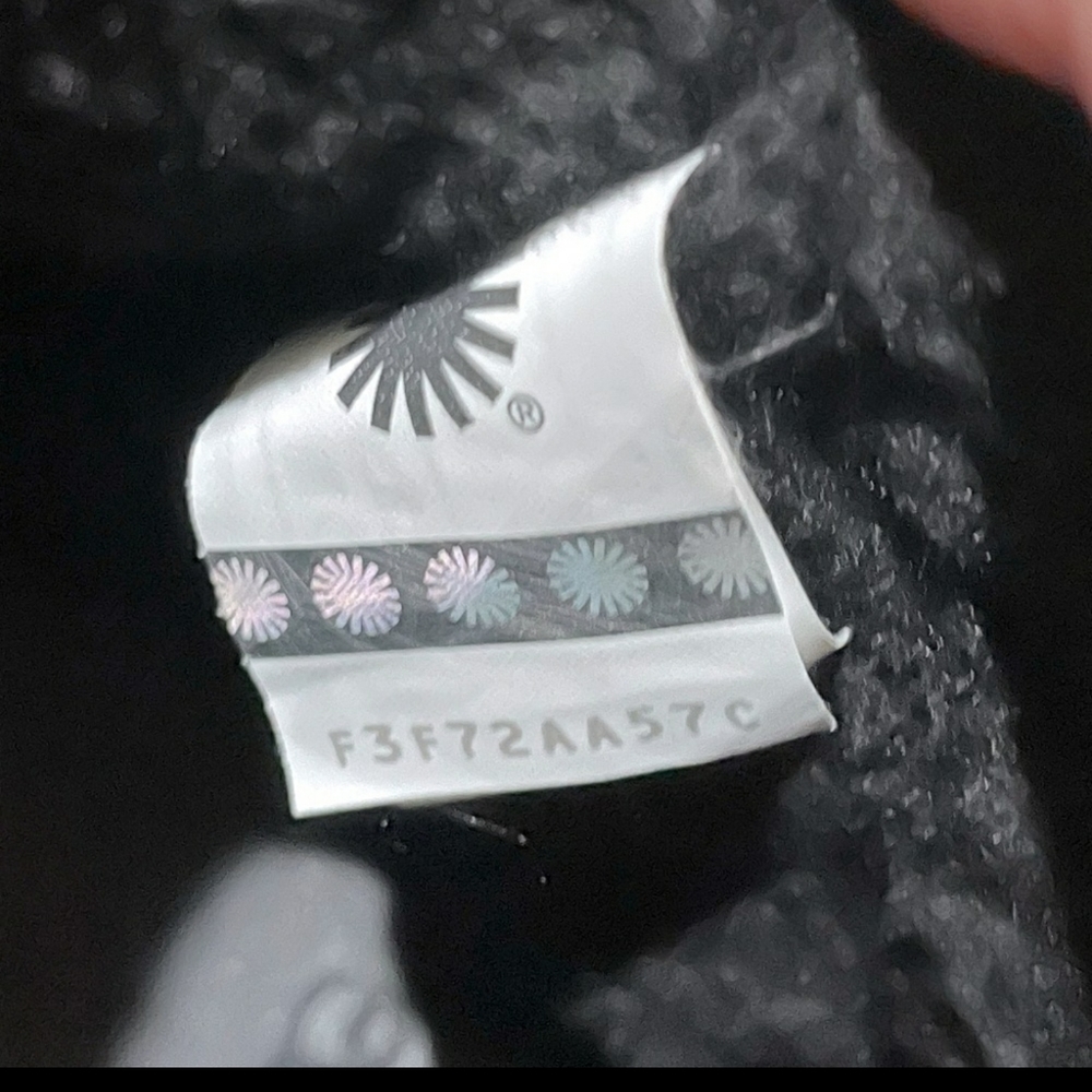 UGG Aika Boots - Picture 12 of 13